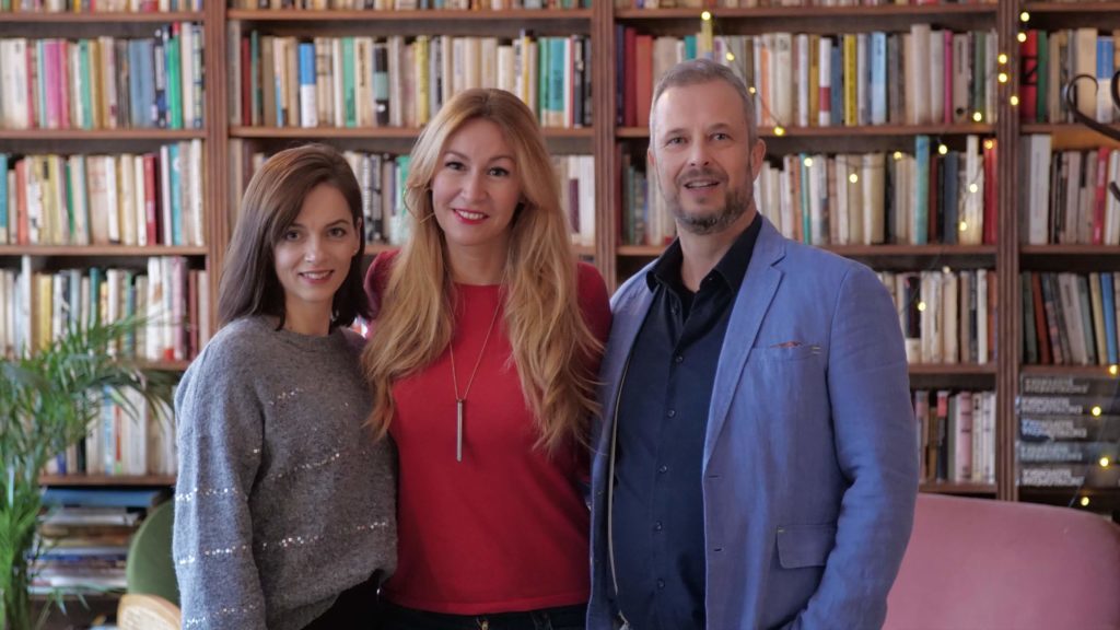 kniha Labyrintom lásky, autori Diana Fabiánová, Jaroslava Babková, Aleš Bednařík